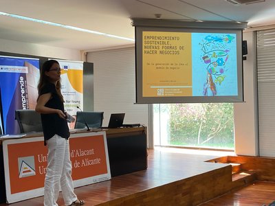 CEEI Elche impartió un taller de emprendimiento sostenible en DOEActUA 2022