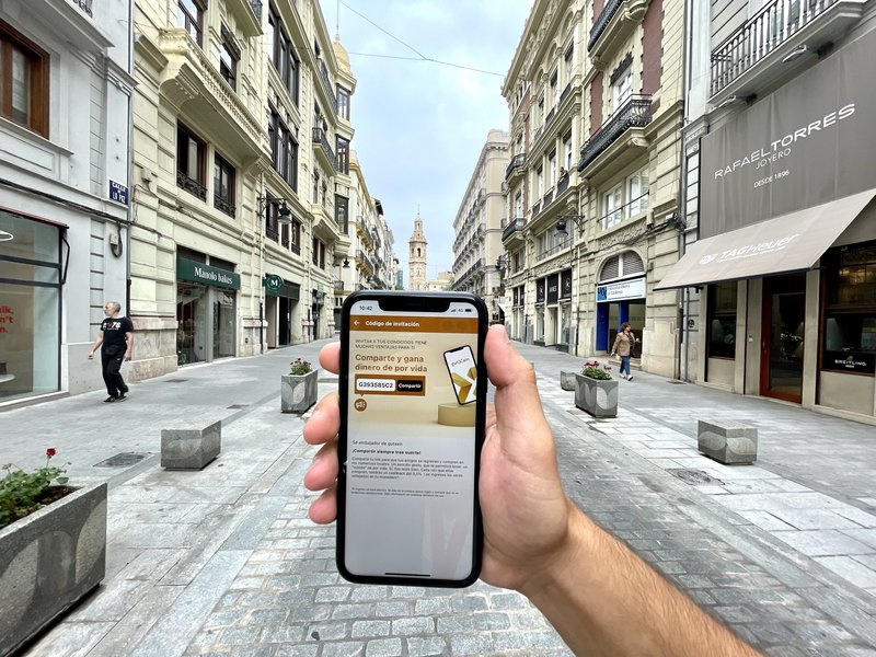 GutXain lanza su bono-comercio y regala 30 euros a los consumidores valencianos para que compren en el barrio