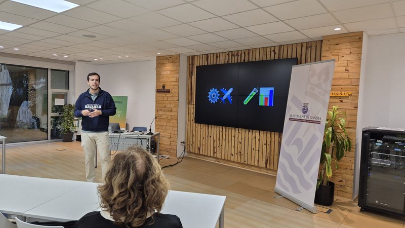 Sesión Escuela de Inversores en Startups con Nacho Sánchez especialista de Senda