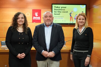 Alexandra Badoiu y Vicente Pallarés, en la presentación de la undécima edición de Move Up!