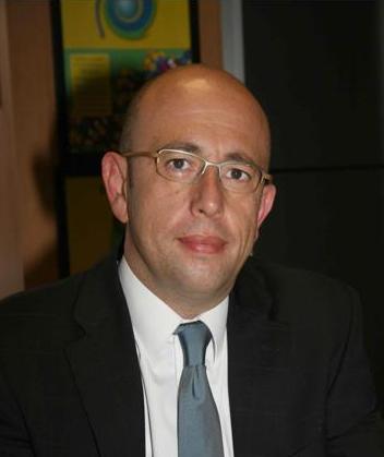 CV Lu�s Mart�nez, Socio Director de Andreu Estell�s